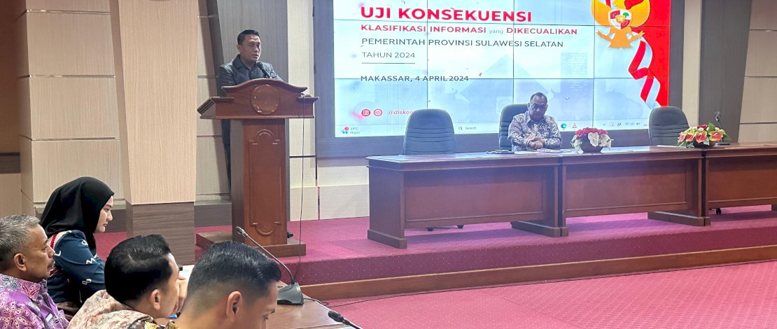 Rapat uji konsekuensi Daftar Informasi Dikecualikan (DIK) lingkup Pemerintah Provinsi (Pemprov)&nbsp; Sulsel Tahun 2024, di Command Center Kantor Gubernur, Kamis, 4 April 2024.