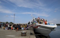 FOTO: Antusiasme Pemudik di Pelabuhan Kendari Menuju Raha dan Bau-Bau