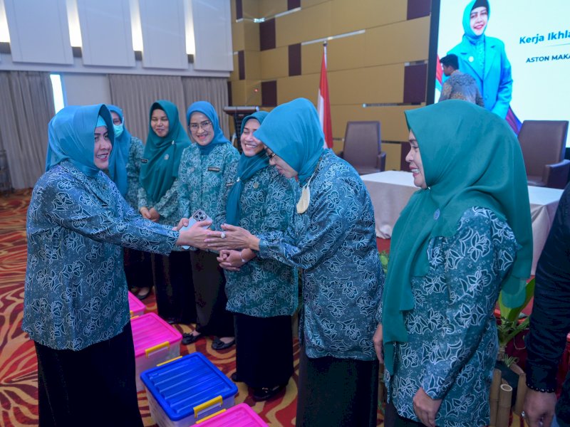 Indira Yusuf Ismail Dorong Semangat Kerja Ikhlas, Cerdas, dan Tuntas di Lingkup PKK Makassar