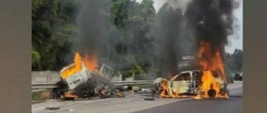 Kecelakaan Maut di Tol Jakarta-Cikampek Telan Belasan Korban Jiwa