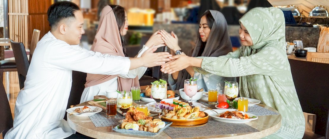 The Rinra - Phinisi Point Kembali Gelar Shalat Idul Fitri 1445 Hijriah The Rinra - Phinisi Point Kembali Gelar Shalat Idul Fitri 1445 Hijriah