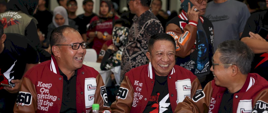 Danny Pomanto yang juga Ketua IKA UNHAS Sulsel saat menghadiri Halal Bihalal IKATEK UNHAS 2024 di Fakultas Teknik UNHAS, Kabupaten Gowa, Minggu malam, 14 April 2024.