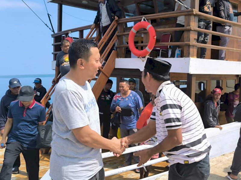 Masih Dalam Suasana Idulfitri, Bupati Basli Ali Kunjungi Kecamatan Kepulauan 