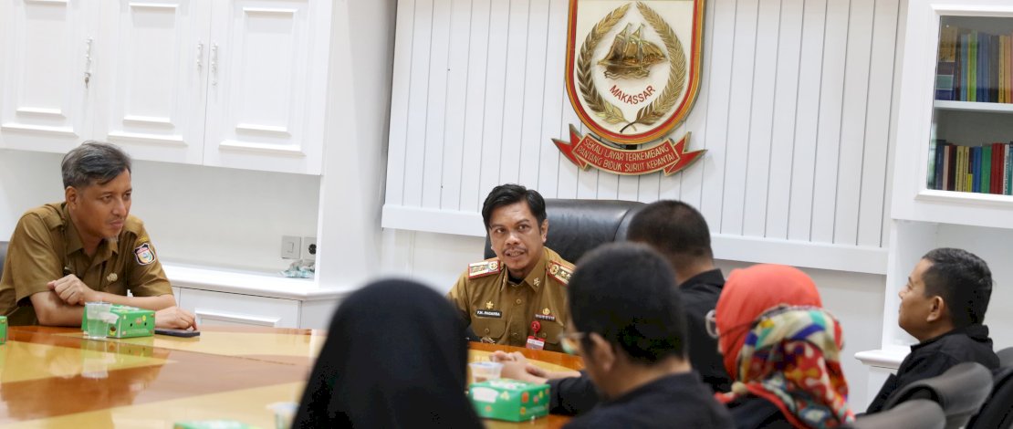 Wakil Rektor III ITB Nobel, Dr. Ihwan saat melakukan audiensi ke Pj Sekda Kota Makassar, Firman Hamid Pagarra, di Ruang Kerja Sekda, Balaikota, Selasa (16/04/2024).