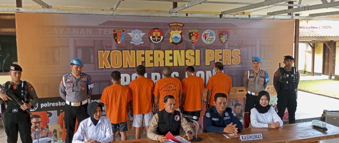 Polres Bone Amankan 5 Pelaku Narkoba, 2 Diantaranya Bandar