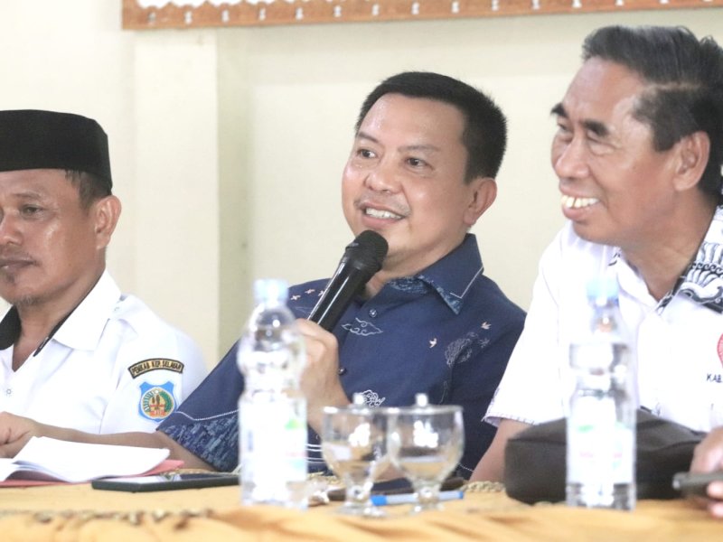 Kunker di Pulau Bonerate, Bupati Basli Tegaskan Aparatur Pemerintah Harus Kompak 