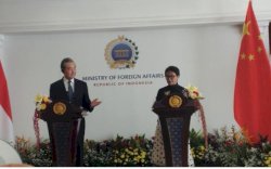 Menteri Luar Negeri China dan Indonesia Bahas Investasi dan Kerja Sama Bilateral di Bidang Hilirisasi