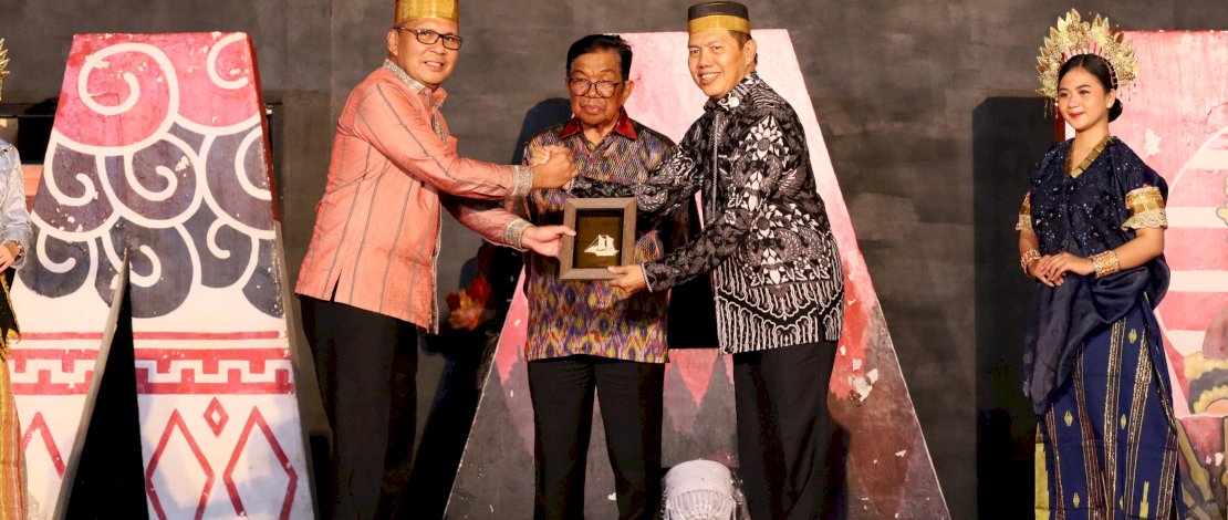 Ekonomi Makassar Tumbuh Positif, Danny Dorong Saudagar Bugis-Makassar Investasi di Makassar  