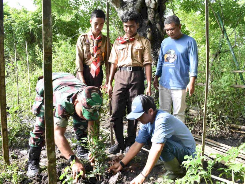 Peringati Hari Bumi, Pemkab Selayar Lakukan Penanaman Pohon di Bumi Perkemahan Suburu
