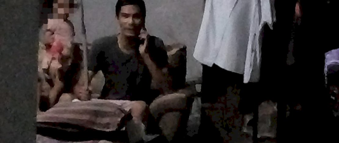 Reka tega menyekap isteri dan ketiga anaknya di dalam kamar selama 12 jam. 