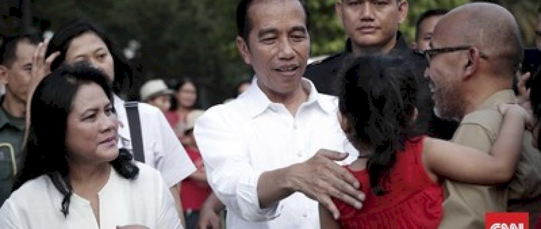 Jokowi Bagi-bagi Sepeda ke Pelajar yang Hafal Pancasila di Sulbar