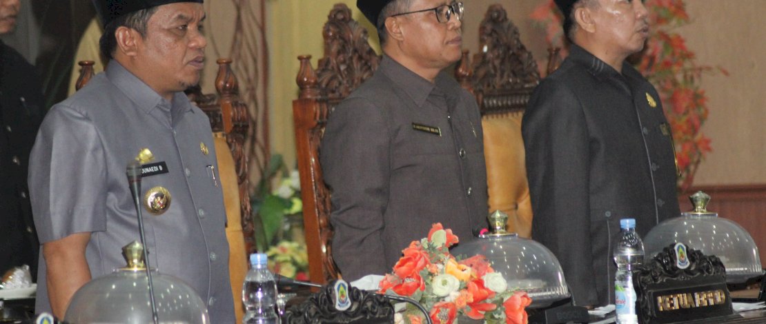 Rapat Paripurna DPRD Kabupaten Jeneponto dalam rangka penyerahan Laporan Keterangan Pertanggungjawaban (LKPJ) Pemerintah Daerah Kabupaten Jeneponto Tahun Anggaran 2023, berlangsung di Ruang Rapat Paripurna DPRD Kabupaten Jeneponto, Selasa, 23 April 2024. Rapat Paripurna DPRD Kabupaten Jeneponto dalam rangka penyerahan Laporan Keterangan Pertanggungjawaban (LKPJ) Pemerintah Daerah Kabupaten Jeneponto Tahun Anggaran 2023, berlangsung di Ruang Rapat Paripurna DPRD Kabupaten Jeneponto, Selasa, 23 April 2024.