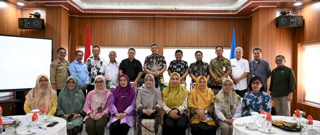 Penjabat Sekretaris Daerah Provinsi Sulawesi Selatan (Sulsel), Andi Muhammad Arsjad, memimpin Rapat Koordinasi bersama jajaran OPD di Lingkup Asisten 1 Setda Pemprov Sulsel. Penjabat Sekretaris Daerah Provinsi Sulawesi Selatan (Sulsel), Andi Muhammad Arsjad, memimpin Rapat Koordinasi bersama jajaran OPD di Lingkup Asisten 1 Setda Pemprov Sulsel.