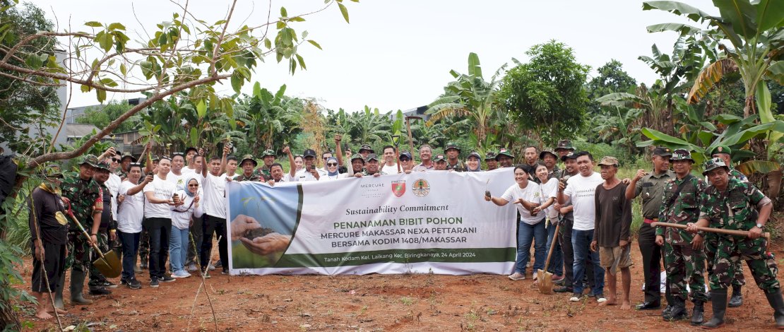 Mercure Makassar Nexa Pettarani mengadakan penanaman 1.000 pohon dalam rangka memperingati Hari Bumi.