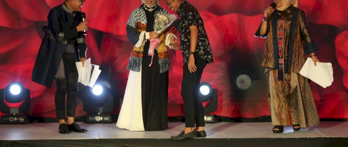 Mewakili Makassar, Fadliah Firman Memukau dalam Fashion Show &lsquo;Preloved For Charity&rsquo;