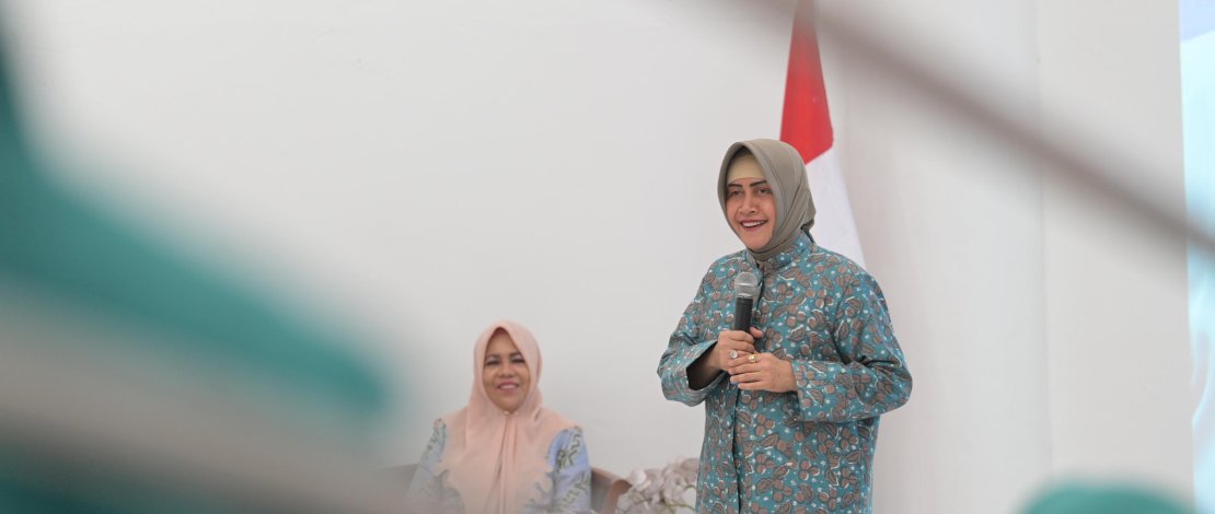 Indira Yusuf Ismail Bahas Kedisiplinan dan Tanggung Jawab di Bimtek TP PKK Ujung Tanah Indira Yusuf Ismail Bahas Kedisiplinan dan Tanggung Jawab di Bimtek TP PKK Ujung Tanah