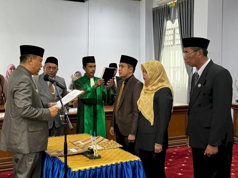Dua Pejabat Eselon II Dilantik, Bupati Basli Ali Tekankan Ciptakan Inovasi Tidak Persulit Masyarakat