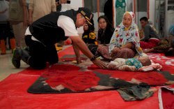 Pj Gubernur Sulsel Kunjungi Titik Banjir Terparah di Luwu