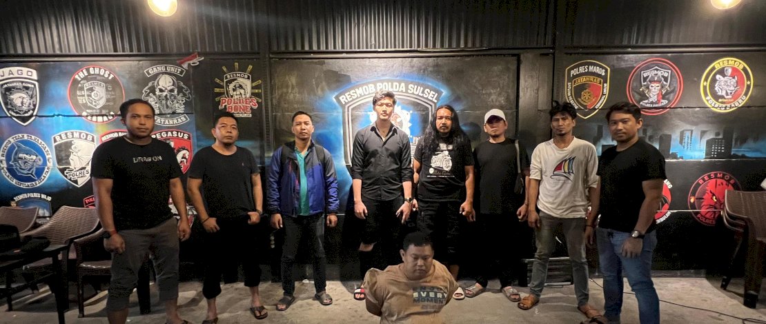 Rais (38 tahun), lelaki pengangguran di Kota Makassar, menjadi tersangka tindak pidana kriminal pencurian kotak amal.