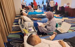 Donor Darah dan Pemeriksaan Kesehatan Gratis Digelar Sambut HUT Aston Makassar