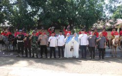 Asisten Pemerintahan dan Kesra Pimpin Kafilah Kepulauan Selayar Pawai Ta'aruf MTQ XXXIII