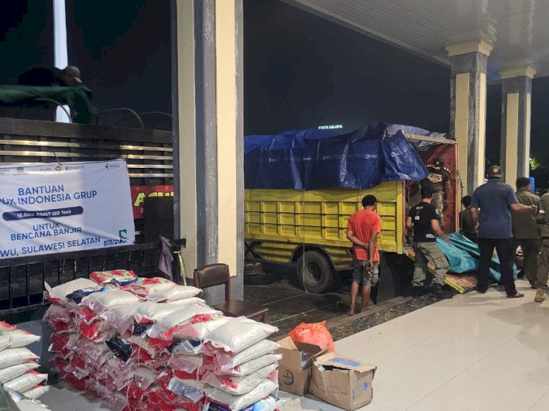 Pemerintah Pusat Kirim Bantuan 40 Ton Beras untuk Warga Terdampak Banjir dan Longsor di Sulsel