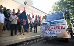 Pj Sekda Sulsel Lepas Bantuan Kemanusiaan OPD untuk Korban Bencana Banjir dan Tanah Longsor