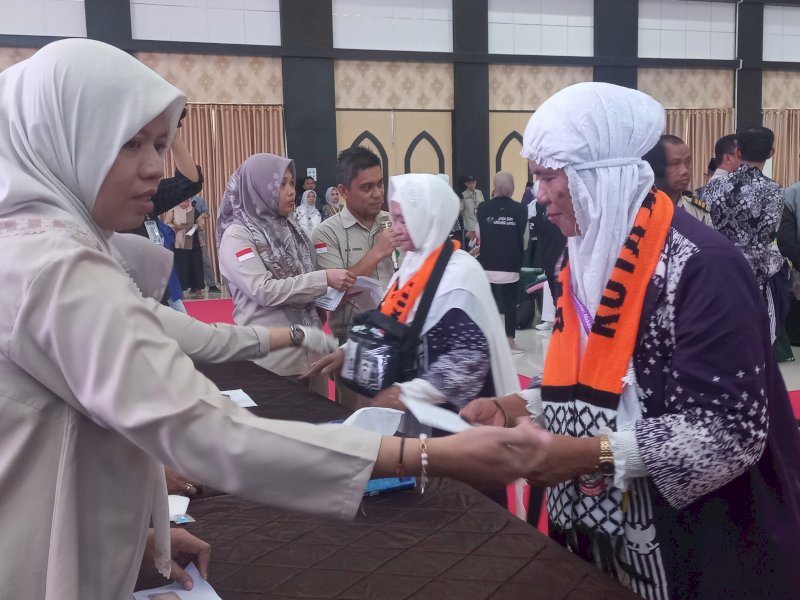 PPIH Embarkasi Makassar Mulai Berangkatkan 2 Kloter Jemaah Haji