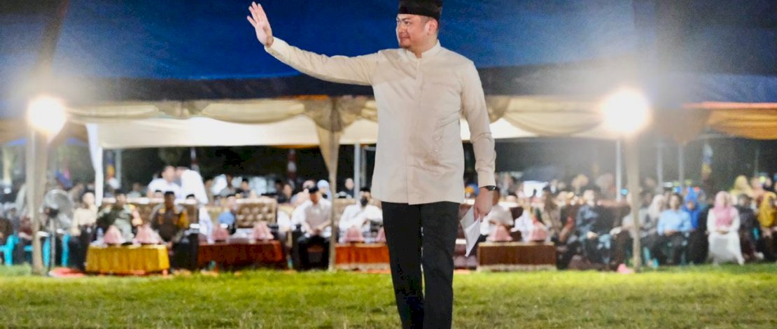 Bupati Gowa, Adnan Purichta Ichsan menutup Musabaqah Tilawatil Quran (MTQ) Ke-45 Tahun 1445 H /2024 M Tingkat Kabupaten Gowa di Lapangan Desa Manjalling, Kecamatan Bajeng Barat, Rabu (6/3).