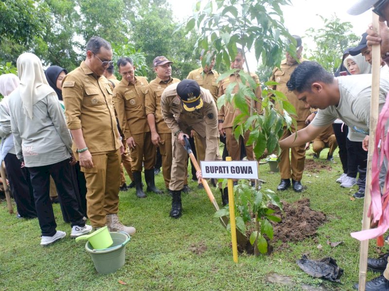Hari Bumi, Pemkab Gowa Tanam 8.000 Pohon di Tiga Titik