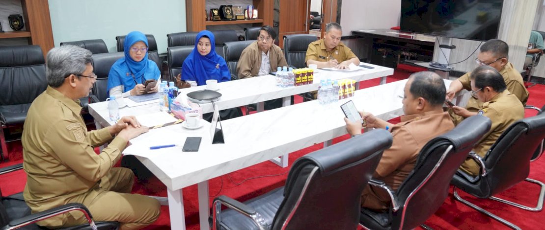 Penjabat Sekertaris Daerah Provinsi Sulawesi Selatan Andi Muhammad Arsjad menerima kunjungan jajaran Deputi BPJS Kesehatan Wilayah IX di ruang kerjanya, Senin, 13 Mei 2024.