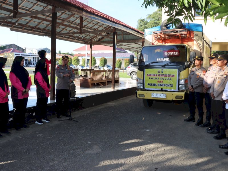 Polres Jeneponto Kirim Bantuan untuk Korban Banjir di 4 Wilayah Sulsel 