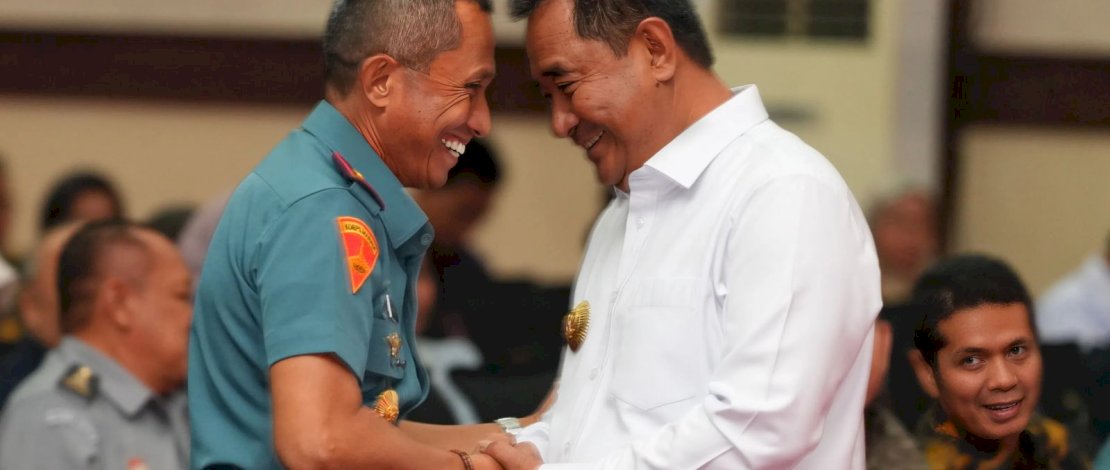 Danlantamal VI Makassar Brigjen TNI (Mar) Andi Rahmat M bersama Pj Gubernur Sulsel Bahtiar Baharuddin.