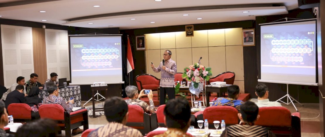 Danny Pomanto-Mahasiswa UGM Diskusi Makassar Kota Rendah Karbon: Kuncinya Perilaku Masyarakat