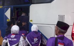 Pesawat Sempat Bermasalah, Jemaah Haji Kloter 5 Embarkasi Makassar Telah Diberangkatkan