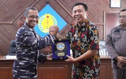 Disambut Bupati Basli Ali, Danlantamal VI Kunjungi Kepulauan Selayar