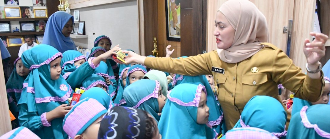 Bupati Lutra Terima Kunjungan Belajar TK Islam Terpadu Ulil Al-baab Bupati Lutra Terima Kunjungan Belajar TK Islam Terpadu Ulil Al-baab
