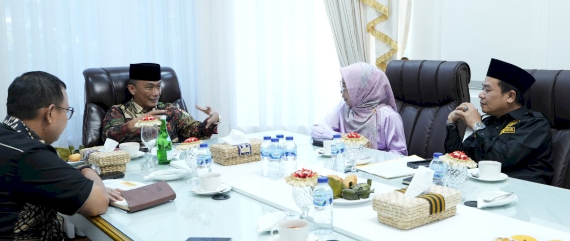 Bersama KPU Sulsel, Penjabat Gubernur Prof Zudan Bahas Persiapan Pilkada Serentak