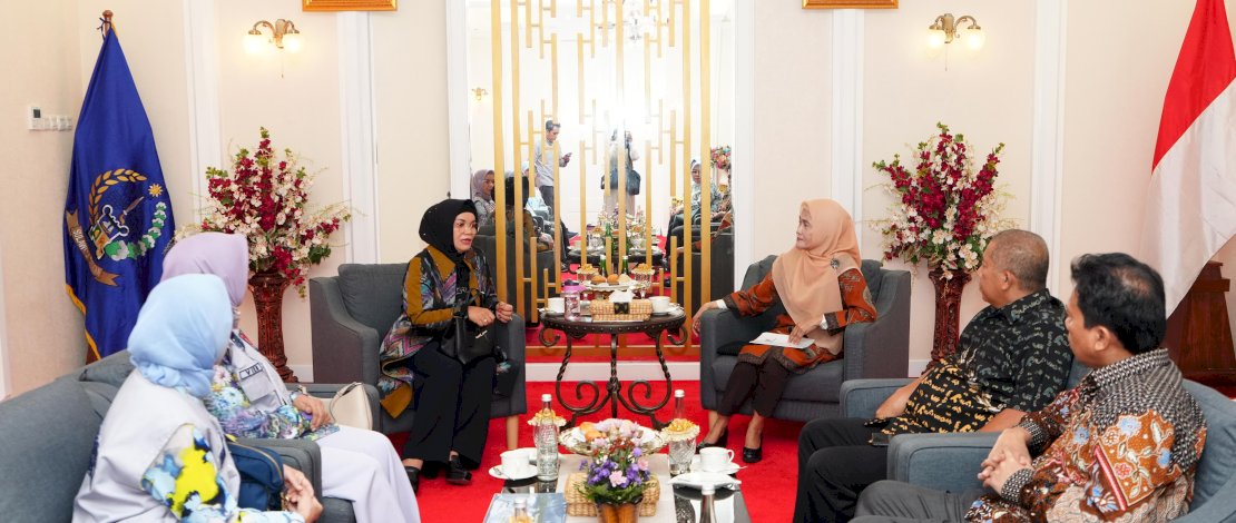 Ketua PKK Sulsel Ninuk Triyanti Zudan.