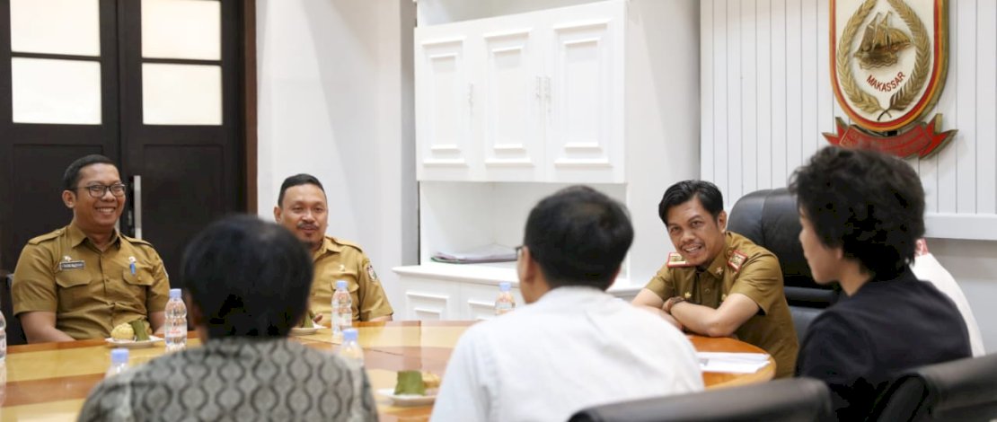 Kepala Konsulat Jenderal Jepang di Makassar, Ohashi Koichi bersama Vice President COO PT Dax Jaya Indonesia, Fumia Yoshikawa melakukan audiensi ke Penjabat Sekda Makassar, Firman Hamid Pagarra, di Balai Kota, Senin, 27 Mei 2024. 