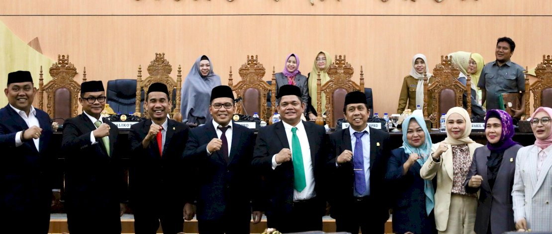 Danny Pomanto pada Rapat Paripurna di DPRD Kota Makassar, Senin, 27 Mei 2024.