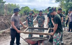 Sinergitas TNI-POLRI dan Masyarakat dalam TMMD di Desa Pammesakang
