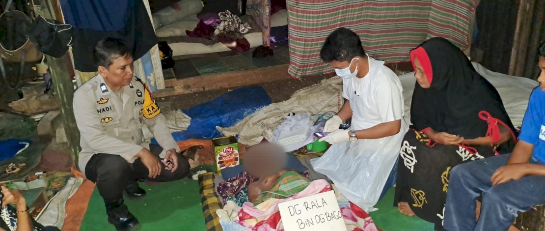 Jenazah Dg Rala saat di rumah duka. (IST) Jenazah Dg Rala saat di rumah duka. (IST)