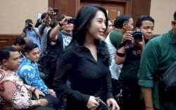 Biduan Nayunda Dapat Tas Balenciaga hingga Kalung Emas dari SYL