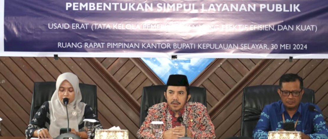 Bidang Humas dan Komunikasi Publik Dinas Kominfo -SP Kabupaten Kepulauan Selayar menggelar Lokakarya Peningkatan dan Pemanfaatan SP4N Lapor bersama USAID Erat. Bidang Humas dan Komunikasi Publik Dinas Kominfo -SP Kabupaten Kepulauan Selayar menggelar Lokakarya Peningkatan dan Pemanfaatan SP4N Lapor bersama USAID Erat.
