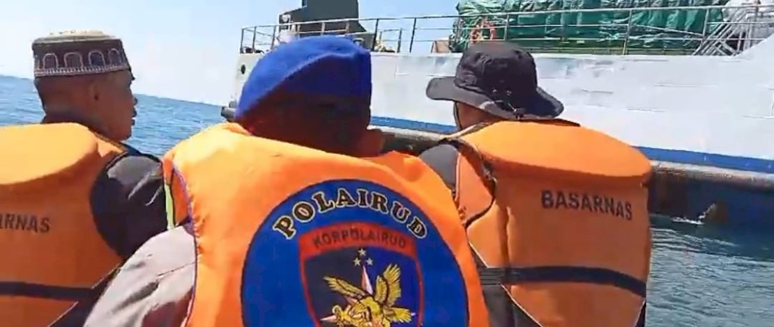 Pemuda Maros Depresi Lompat dari KM Permata Nusantara