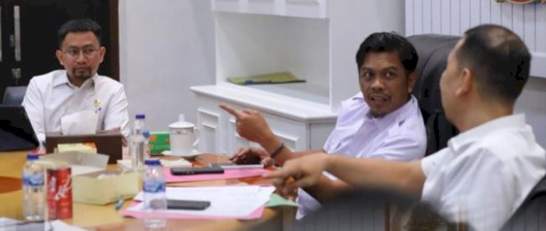Sekretaris Bapenda Kota Makassar Hadiri Rapat Koordinasi TAPD