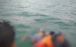 BREAKING NEWS: Pencarian Korban Terjatuh KMP Permata Berhasil Ditemukan Perairan Bajoe