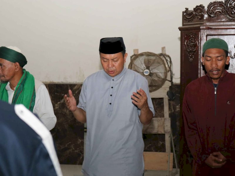 Kunker di Pulau Jampea, Bupati Basli Ali Dzikir dan Doa Bersama Masyarakat serta Panen Raya Padi