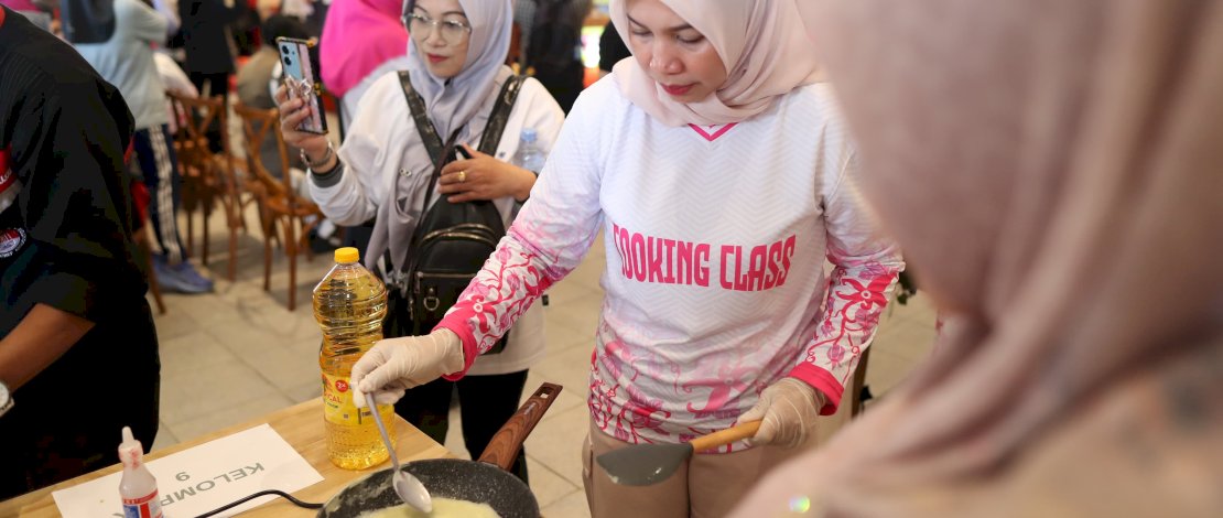Cooking Class B2SA, Fadliah Firman dan Istri Wali Kota Se-Indonesia Kompak Masak Olahan Ikan Cooking Class B2SA, Fadliah Firman dan Istri Wali Kota Se-Indonesia Kompak Masak Olahan Ikan